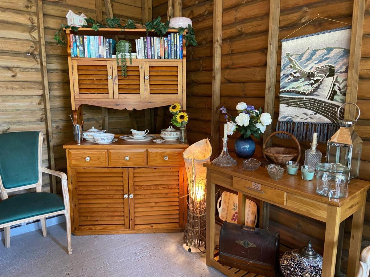 The Piggery Pod Hotel Sittingbourne Kültér fotó