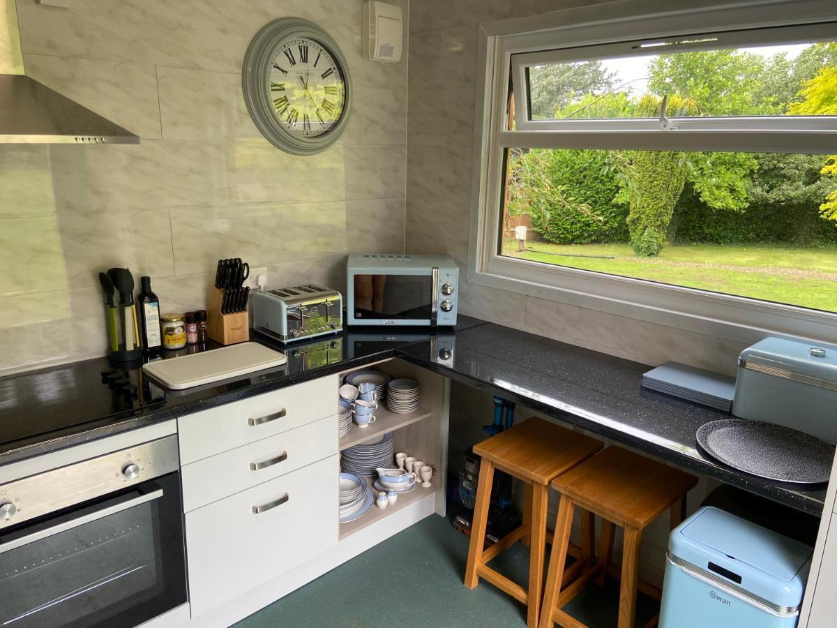 The Piggery Pod Hotel Sittingbourne Kültér fotó