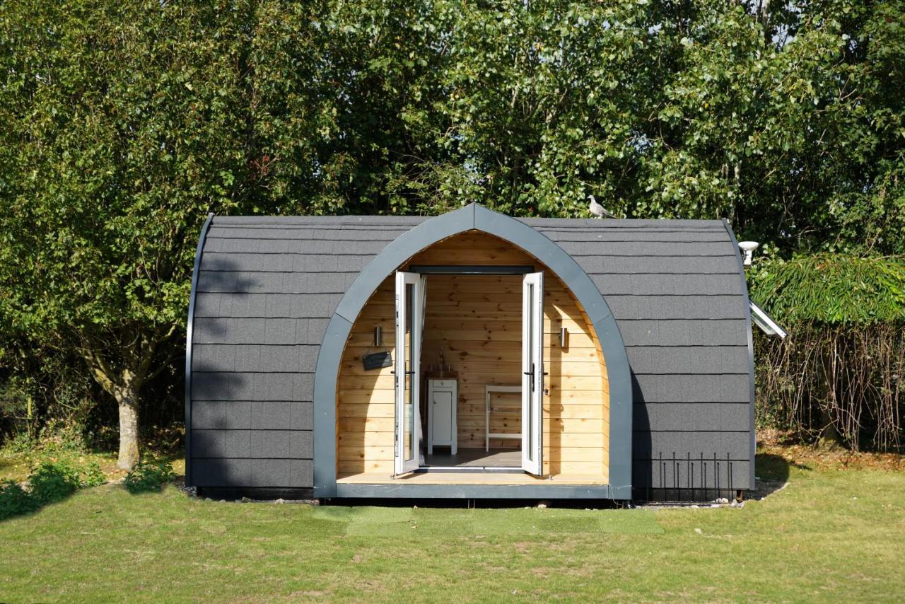 The Piggery Pod Hotel Sittingbourne Kültér fotó