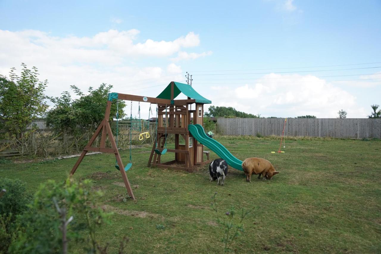 The Piggery Pod Hotel Sittingbourne Kültér fotó